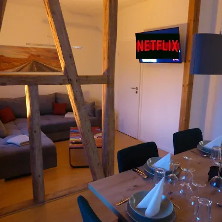 Apartment Napoleon, Naehe Zentrum, 2 Schlafzimmer, Grosser Balkon, Free Wifi ,Parken Iéna Extérieur photo