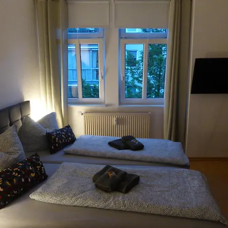 Apartment Napoleon, Naehe Zentrum, 2 Schlafzimmer, Grosser Balkon, Free Wifi ,Parken Iéna Extérieur photo