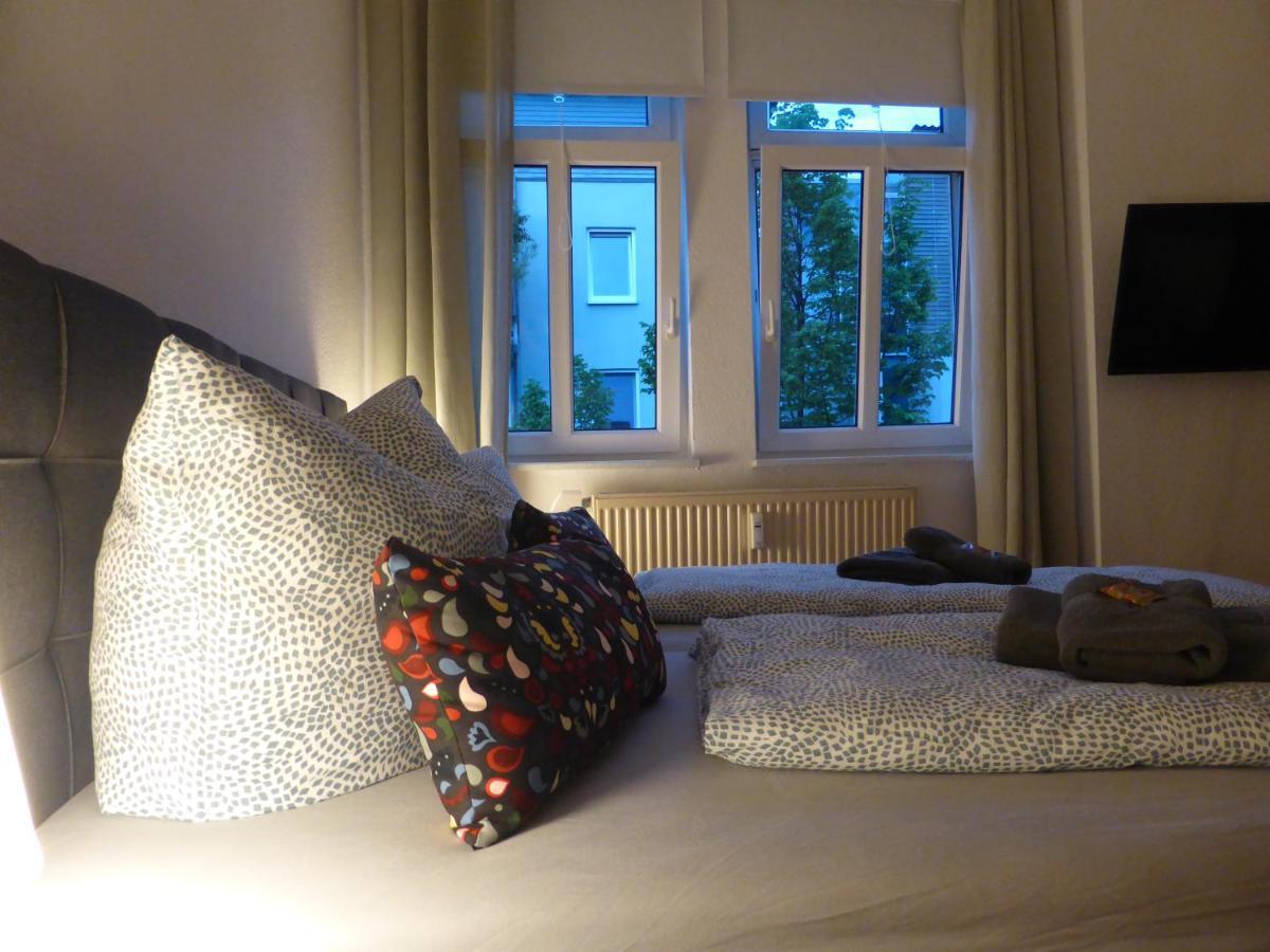 Napoleon, Naehe Zentrum, 2 Schlafzimmer, Grosser Balkon, Free Wifi ,parken *