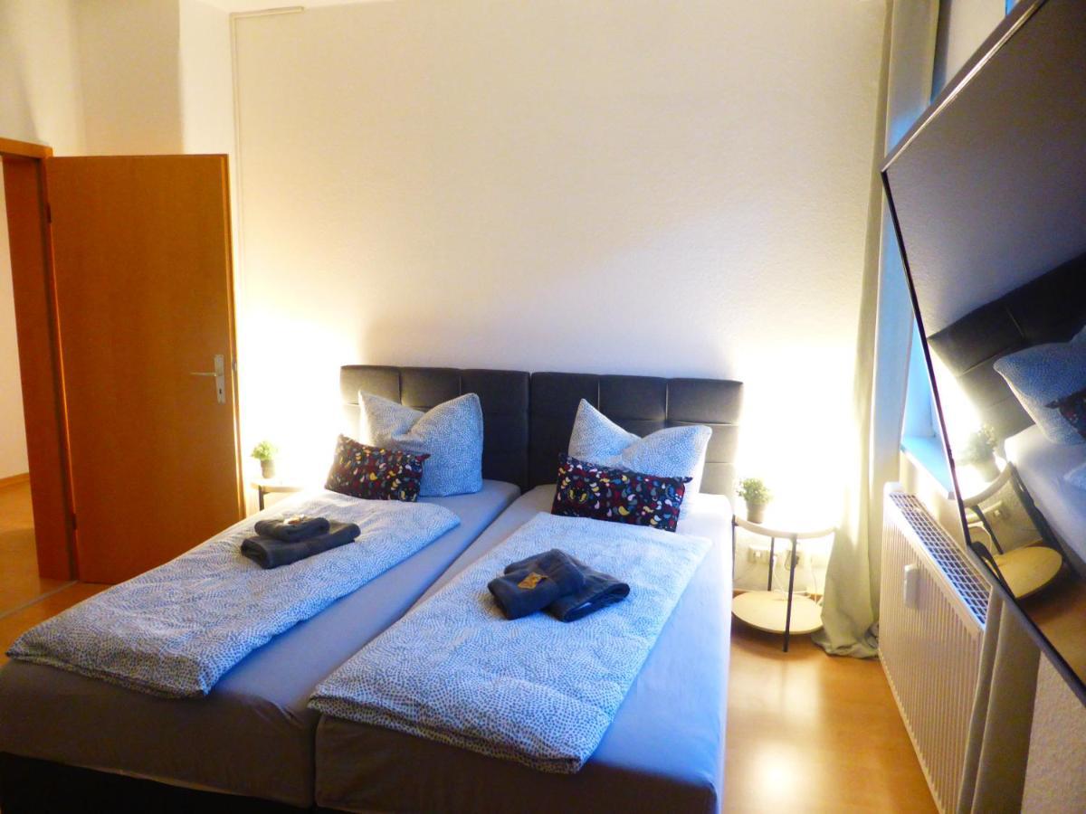 Napoleon, Naehe Zentrum, 2 Schlafzimmer, Grosser Balkon, Free Wifi ,parken Jena