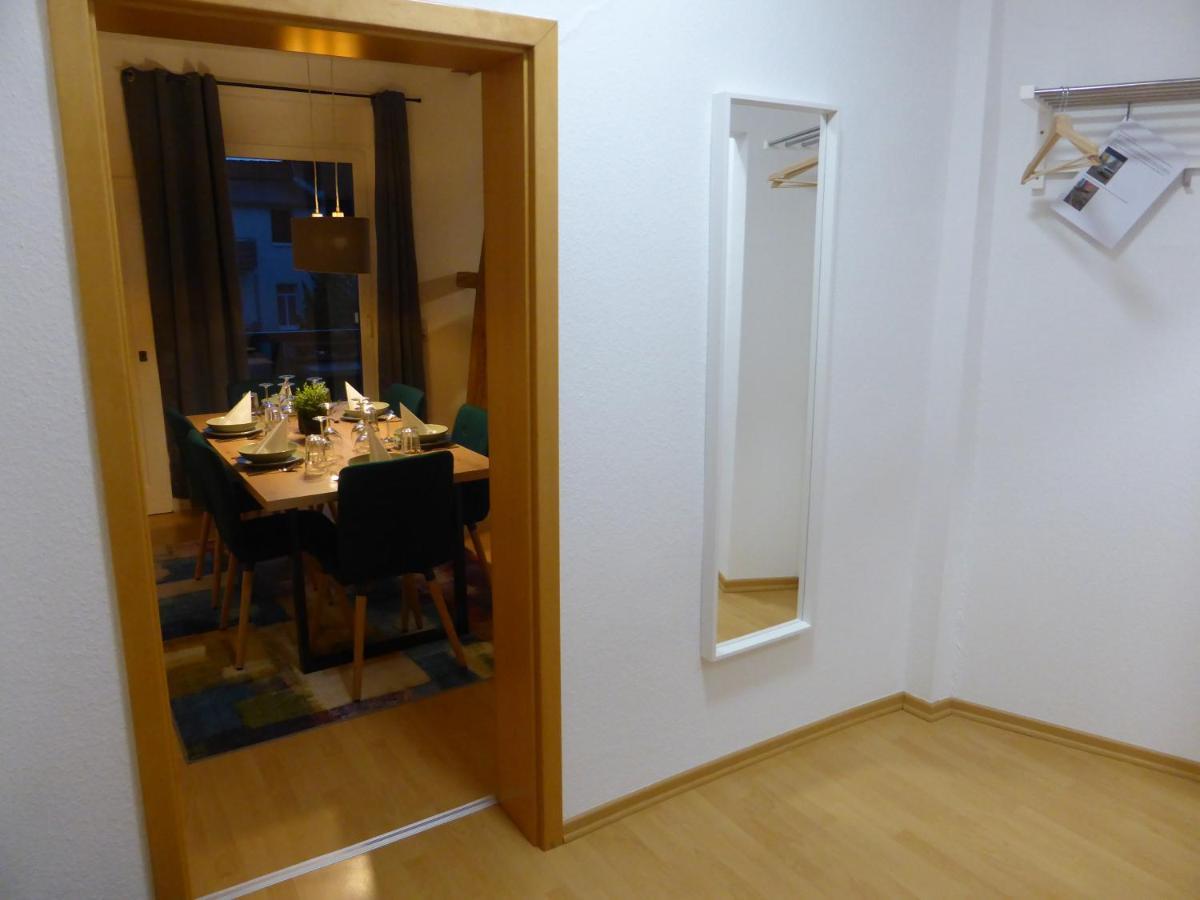 Napoleon, Naehe Zentrum, 2 Schlafzimmer, Grosser Balkon, Free Wifi ,parken Jena