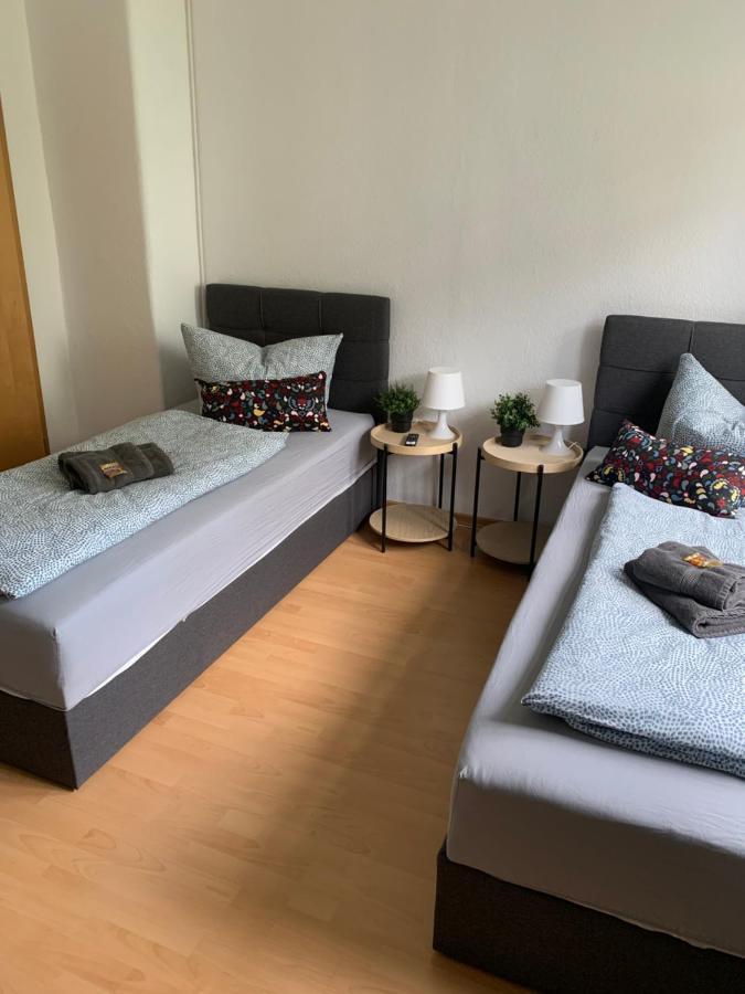 Napoleon, Naehe Zentrum, 2 Schlafzimmer, Grosser Balkon, Free Wifi ,parken Jena
