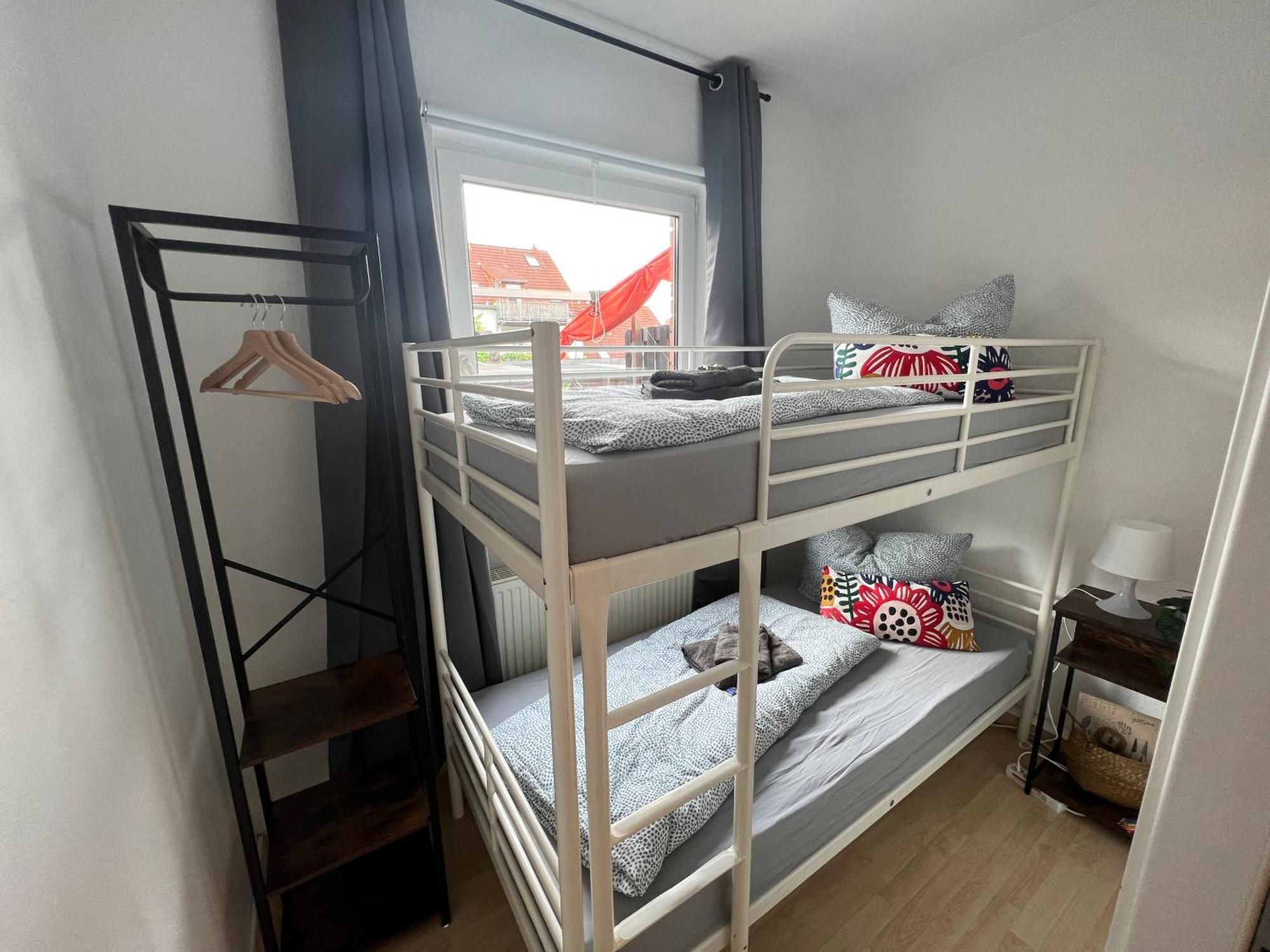 Napoleon, Naehe Zentrum, 2 Schlafzimmer, Grosser Balkon, Free Wifi ,parken