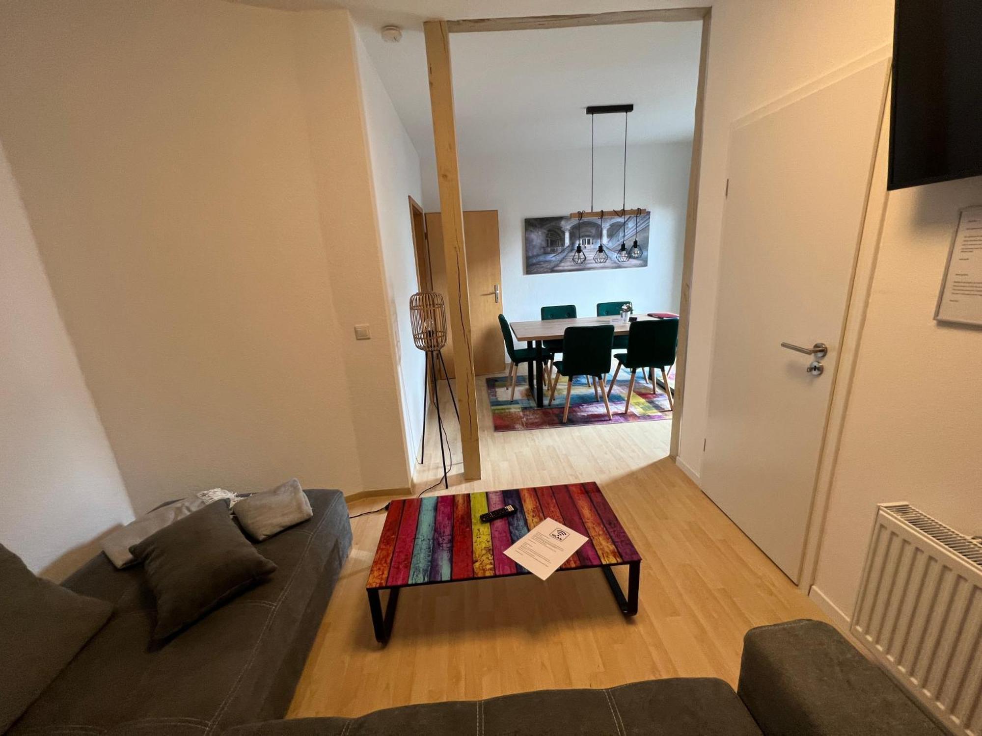 Napoleon, Naehe Zentrum, 2 Schlafzimmer, Grosser Balkon, Free Wifi ,parken Apartment *