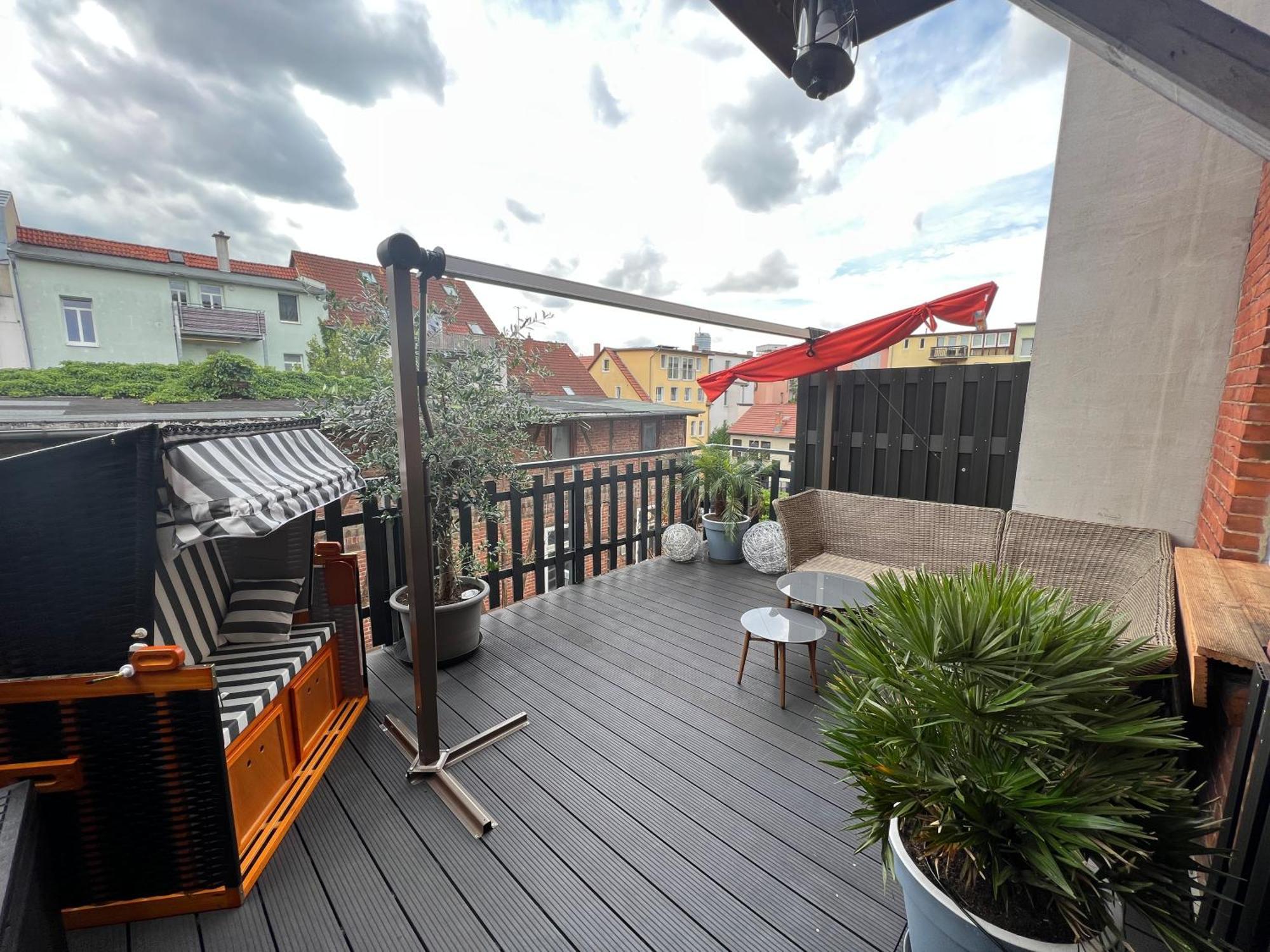 Napoleon, Naehe Zentrum, 2 Schlafzimmer, Grosser Balkon, Free Wifi ,parken * Jena